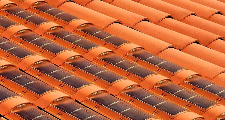 Tejas fotovoltaicas energía limpia para las viviendas