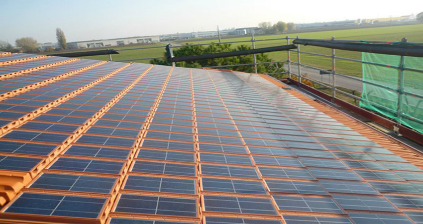 Tejas fotovoltaicas energía limpia para las viviendas